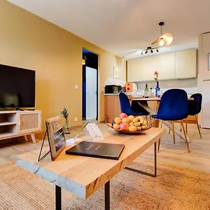 https://expat-renting-loriginal-la-cpire-parking.midi-pyreneeshotels.com