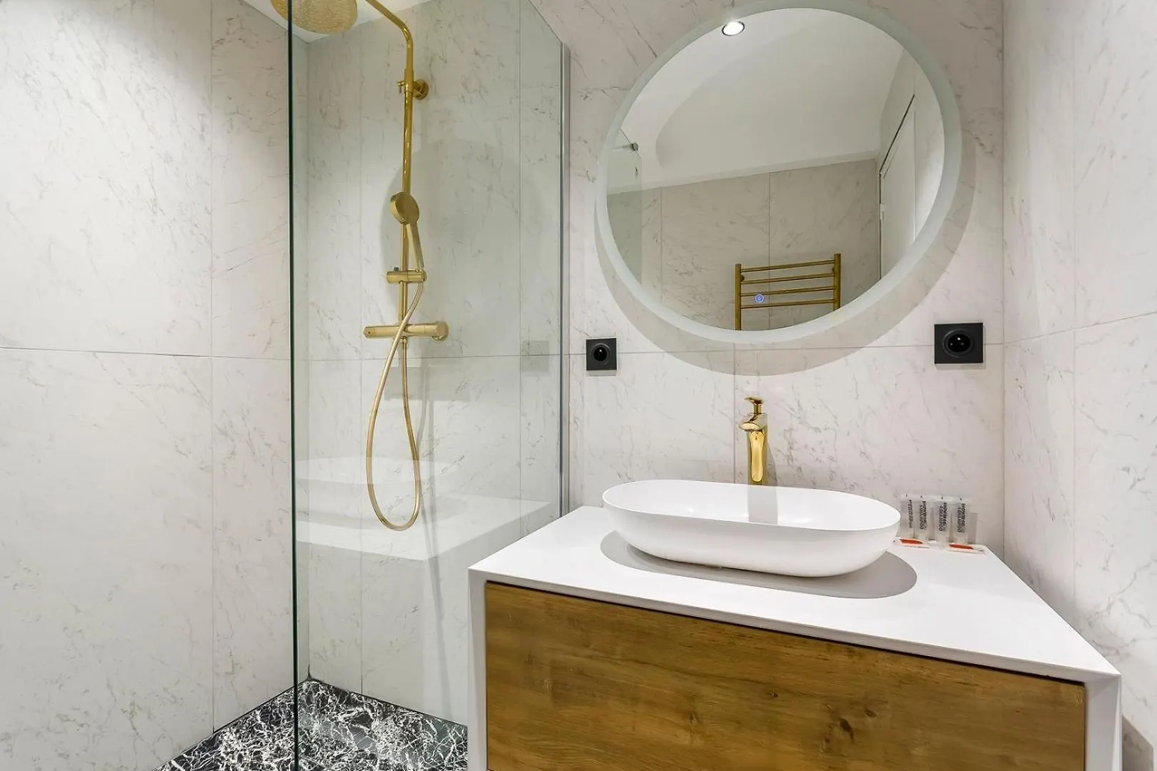 Suite Victor Hugo 1 Bel appartement T2 neuf Lyon 0*,  France